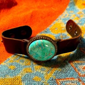 SOLD.  reBel DESIGNS BOHO DESIGN TURQUOISE AUSTRIAN CRYSTAL AND LEATHER BRACELET